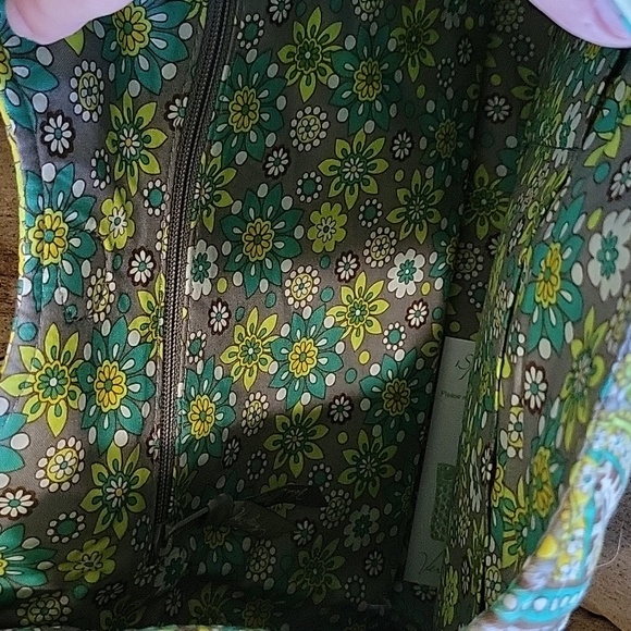 Vera Bradley Large Hobo - Picture 5 of 7